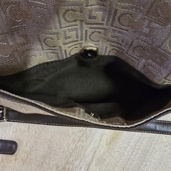 Liz Claiborne Cream and Brown Shoulder Bag - Picture 7 of 11